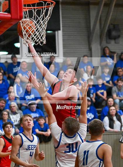 Thumbnail 2 in Northeast Dubois vs. South Webster photogallery.