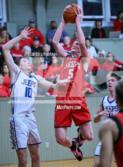 Thumbnail 3 in Northeast Dubois vs. South Webster photogallery.