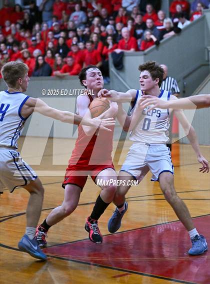 Thumbnail 2 in Northeast Dubois vs. South Webster photogallery.