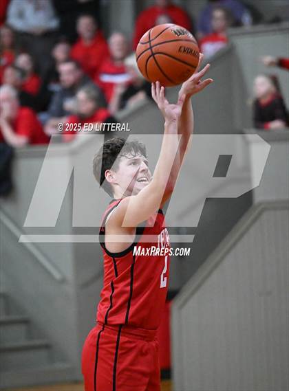 Thumbnail 1 in Northeast Dubois vs. South Webster photogallery.