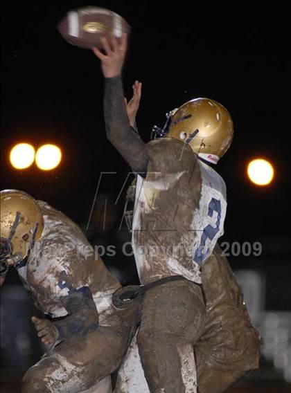 Thumbnail 2 in Althoff Catholic @ Effingham (IHSA Class 4A Playoffs)  photogallery.
