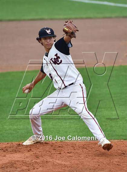Thumbnail 1 in Reagan [Ronald] vs Churchill (Blossom Athletic Center) photogallery.