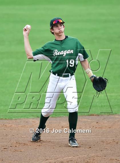 Thumbnail 2 in Reagan [Ronald] vs Churchill (Blossom Athletic Center) photogallery.