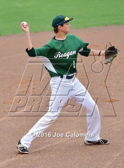 Thumbnail 2 in Reagan [Ronald] vs Churchill (Blossom Athletic Center) photogallery.