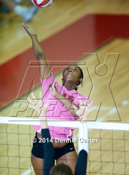 Thumbnail 1 in Johns Creek vs. Centennial photogallery.