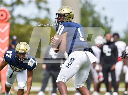 Thumbnail 2 in Brookland-Cayce vs Spartanburg (The Greer Gridiron Classic) photogallery.