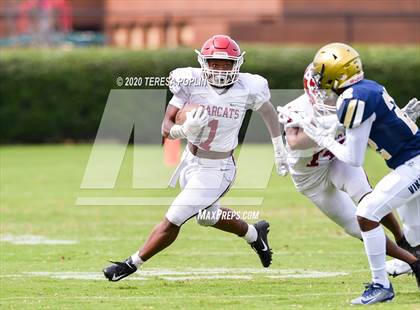 Thumbnail 2 in Brookland-Cayce vs Spartanburg (The Greer Gridiron Classic) photogallery.