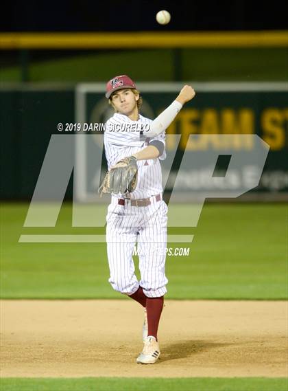 Thumbnail 1 in Red Mountain vs. Mountain View photogallery.