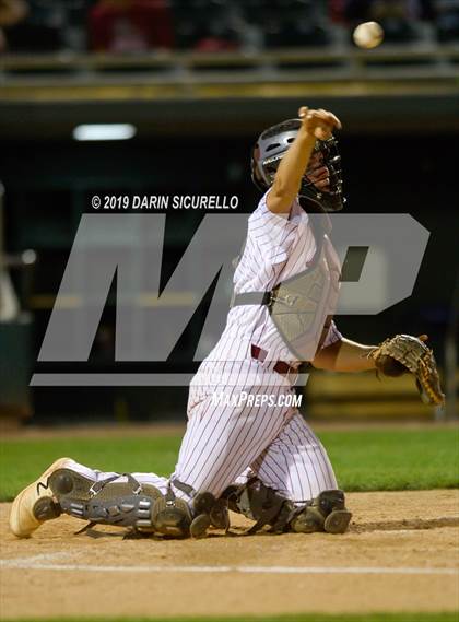 Thumbnail 3 in Red Mountain vs. Mountain View photogallery.