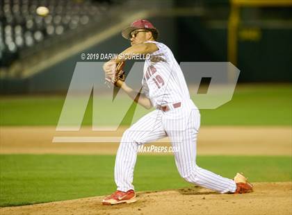 Thumbnail 2 in Red Mountain vs. Mountain View photogallery.