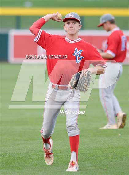 Thumbnail 3 in Red Mountain vs. Mountain View photogallery.