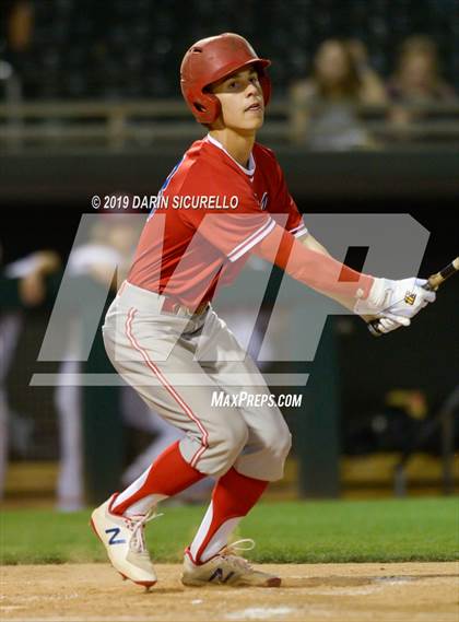 Thumbnail 1 in Red Mountain vs. Mountain View photogallery.