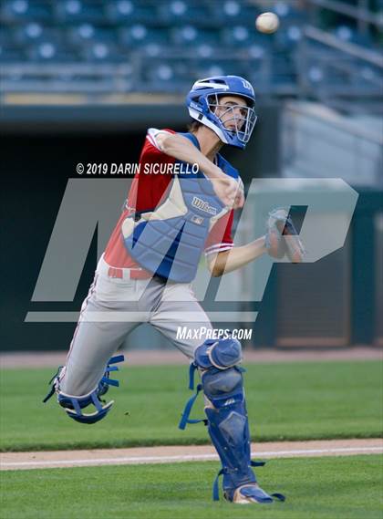 Thumbnail 1 in Red Mountain vs. Mountain View photogallery.