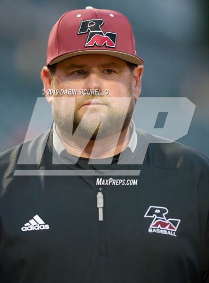 Thumbnail 1 in Red Mountain vs. Mountain View photogallery.