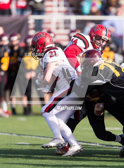 Thumbnail 3 in Cape Elizabeth vs. Wells (MPA Class C Regional Final) photogallery.