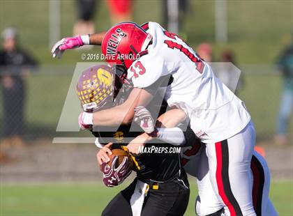 Thumbnail 2 in Cape Elizabeth vs. Wells (MPA Class C Regional Final) photogallery.