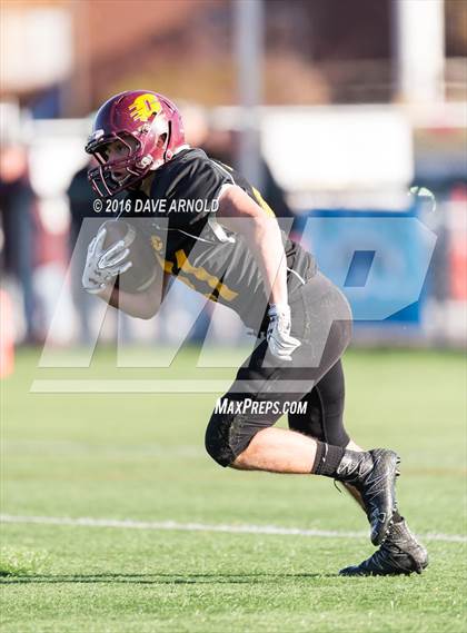 Thumbnail 2 in Cape Elizabeth vs. Wells (MPA Class C Regional Final) photogallery.