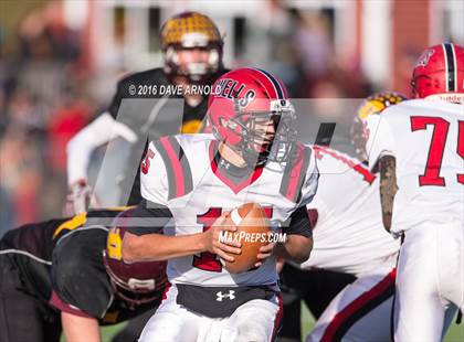 Thumbnail 2 in Cape Elizabeth vs. Wells (MPA Class C Regional Final) photogallery.