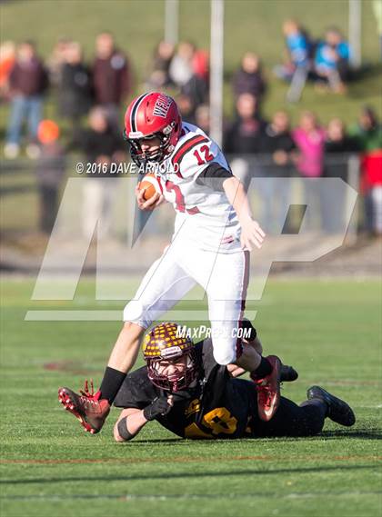 Thumbnail 2 in Cape Elizabeth vs. Wells (MPA Class C Regional Final) photogallery.