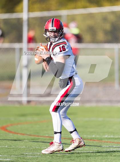 Thumbnail 2 in Cape Elizabeth vs. Wells (MPA Class C Regional Final) photogallery.