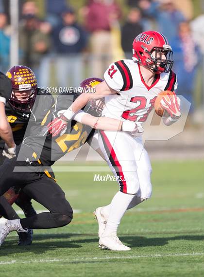 Thumbnail 2 in Cape Elizabeth vs. Wells (MPA Class C Regional Final) photogallery.