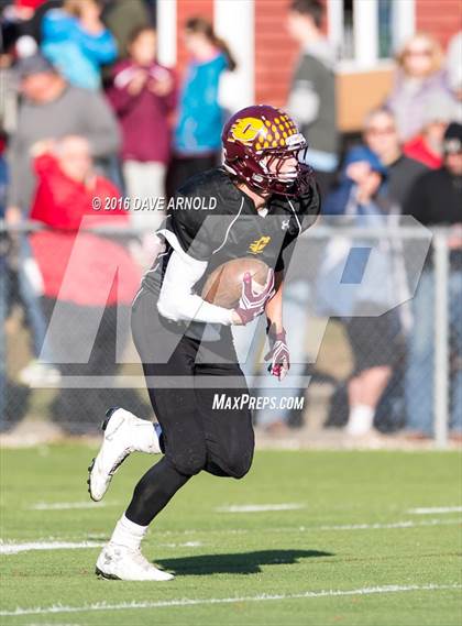 Thumbnail 2 in Cape Elizabeth vs. Wells (MPA Class C Regional Final) photogallery.