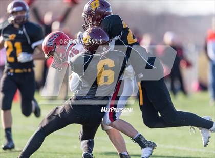 Thumbnail 2 in Cape Elizabeth vs. Wells (MPA Class C Regional Final) photogallery.