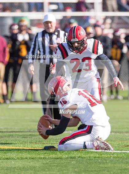 Thumbnail 2 in Cape Elizabeth vs. Wells (MPA Class C Regional Final) photogallery.