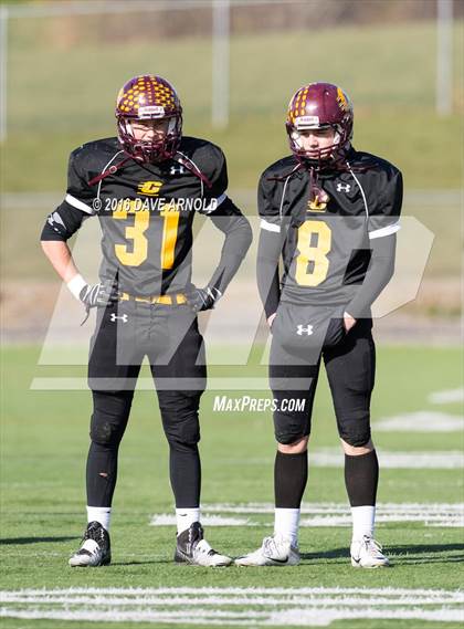 Thumbnail 2 in Cape Elizabeth vs. Wells (MPA Class C Regional Final) photogallery.