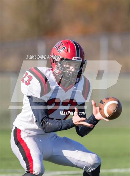 Thumbnail 1 in Cape Elizabeth vs. Wells (MPA Class C Regional Final) photogallery.