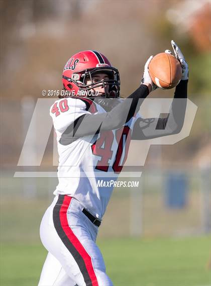 Thumbnail 3 in Cape Elizabeth vs. Wells (MPA Class C Regional Final) photogallery.