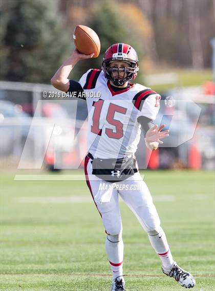 Thumbnail 2 in Cape Elizabeth vs. Wells (MPA Class C Regional Final) photogallery.