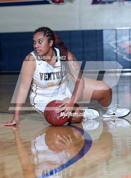 Thumbnail 1 in Ventura vs Etiwanda photogallery.