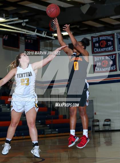 Thumbnail 2 in Ventura vs Etiwanda photogallery.