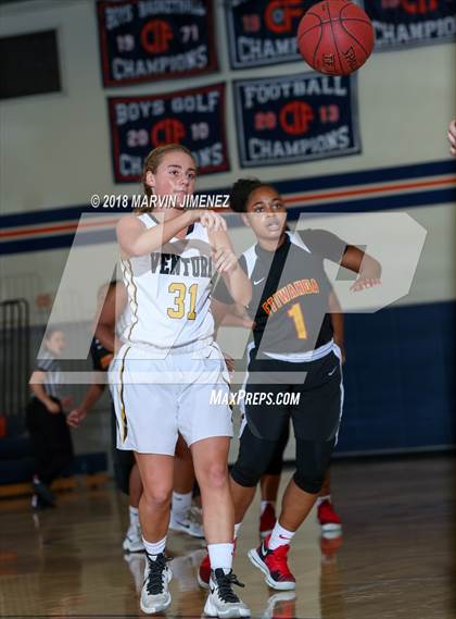 Thumbnail 2 in Ventura vs Etiwanda photogallery.