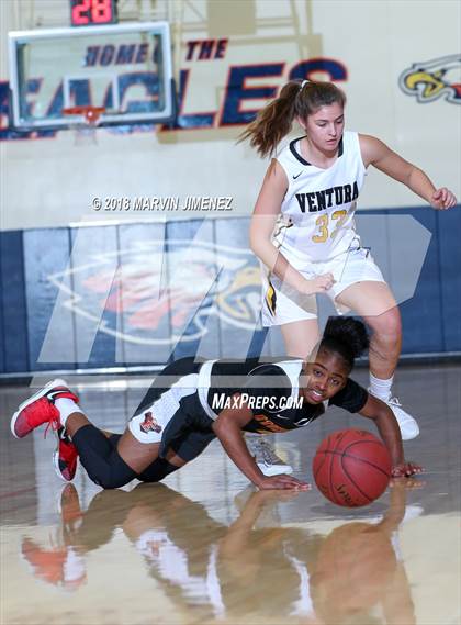 Thumbnail 3 in Ventura vs Etiwanda photogallery.