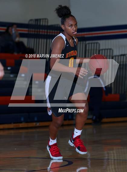 Thumbnail 3 in Ventura vs Etiwanda photogallery.