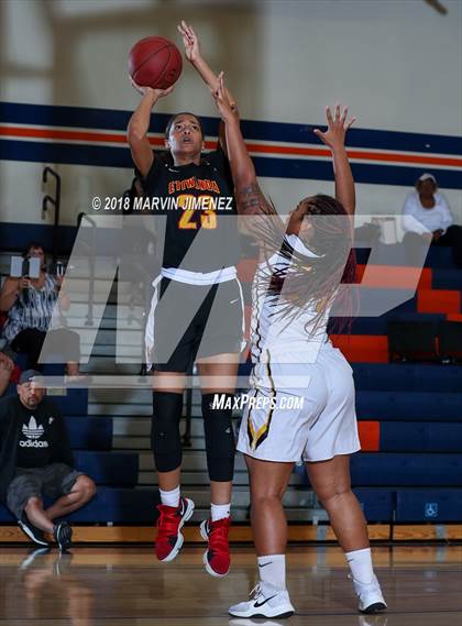 Thumbnail 1 in Ventura vs Etiwanda photogallery.
