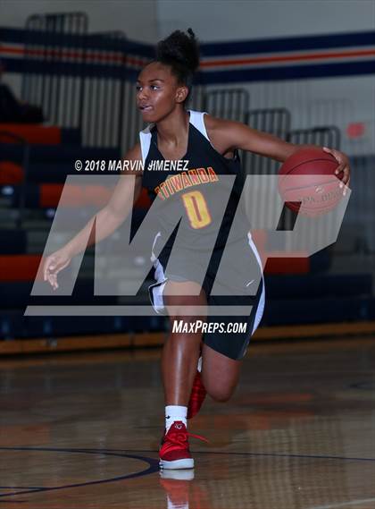 Thumbnail 1 in Ventura vs Etiwanda photogallery.