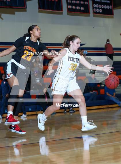 Thumbnail 1 in Ventura vs Etiwanda photogallery.
