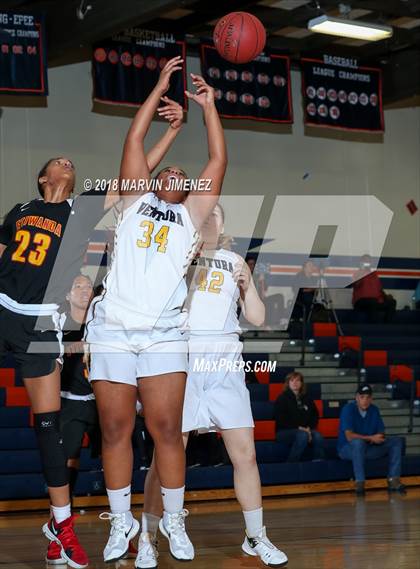 Thumbnail 1 in Ventura vs Etiwanda photogallery.