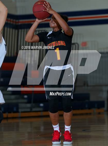 Thumbnail 1 in Ventura vs Etiwanda photogallery.