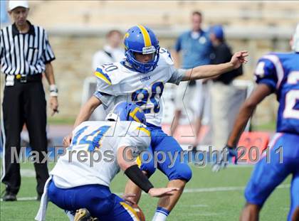 Thumbnail 1 in DeMatha vs. Loyola (I-95 Kickoff Classic) photogallery.