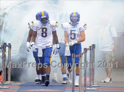 Thumbnail 3 in DeMatha vs. Loyola (I-95 Kickoff Classic) photogallery.