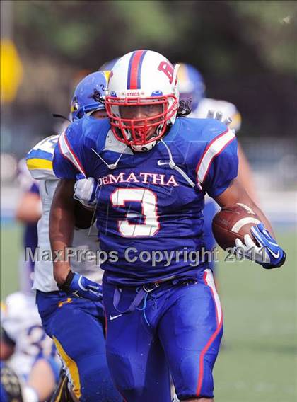 Thumbnail 2 in DeMatha vs. Loyola (I-95 Kickoff Classic) photogallery.