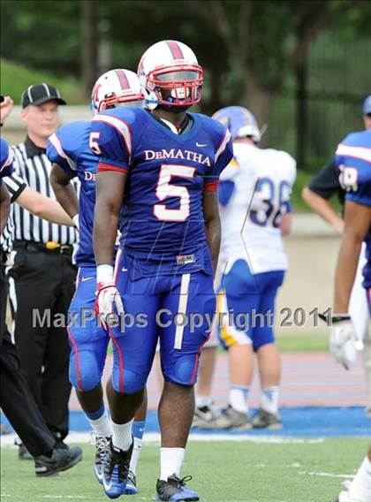 Thumbnail 3 in DeMatha vs. Loyola (I-95 Kickoff Classic) photogallery.
