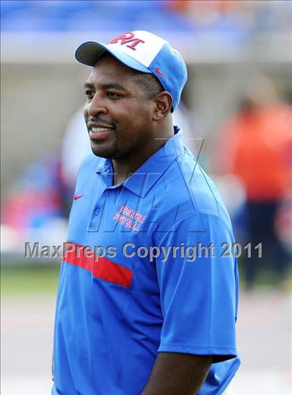 Thumbnail 1 in DeMatha vs. Loyola (I-95 Kickoff Classic) photogallery.