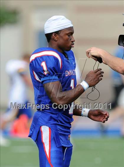 Thumbnail 1 in DeMatha vs. Loyola (I-95 Kickoff Classic) photogallery.