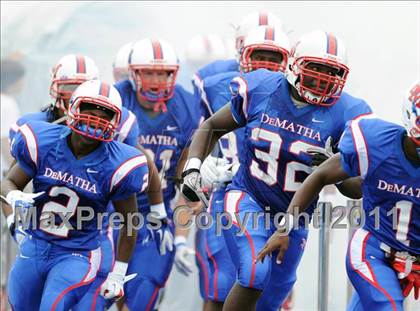 Thumbnail 2 in DeMatha vs. Loyola (I-95 Kickoff Classic) photogallery.