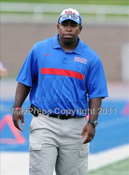 Thumbnail 3 in DeMatha vs. Loyola (I-95 Kickoff Classic) photogallery.
